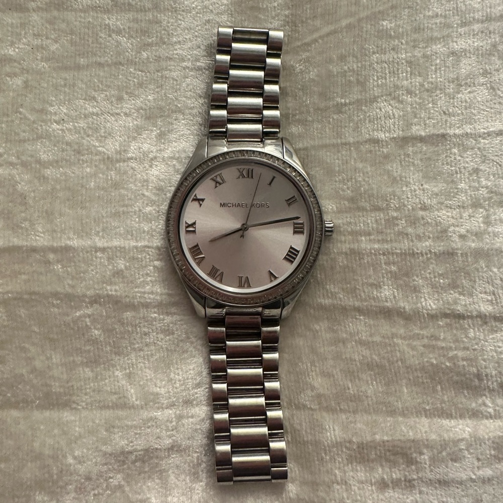 Michael Kors Watch - Picture 3 of 4